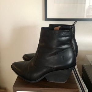 Frye Ankle Boots with Stacked Heel and Zipper